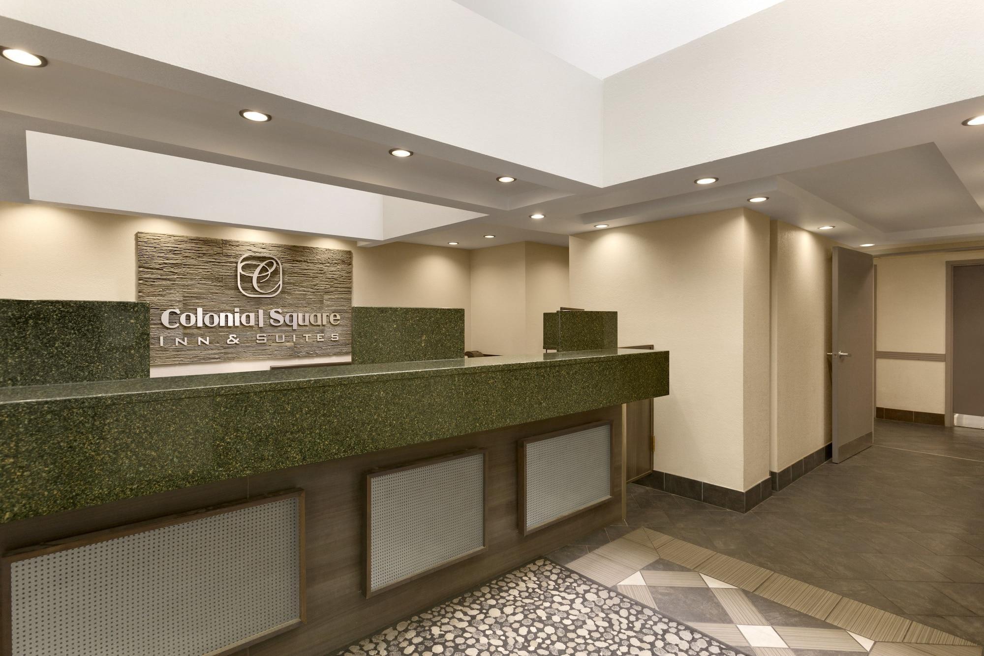 Colonial Square Inn & Suites Saskatoon Bagian luar foto